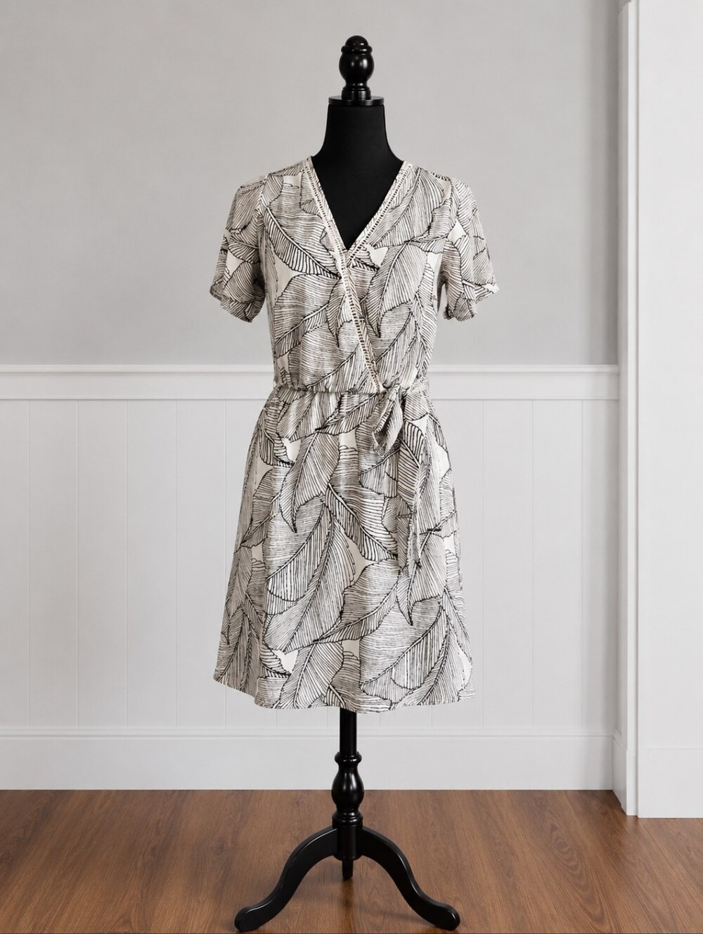 •Sienna Sky Black and White Leaf Print Dress
